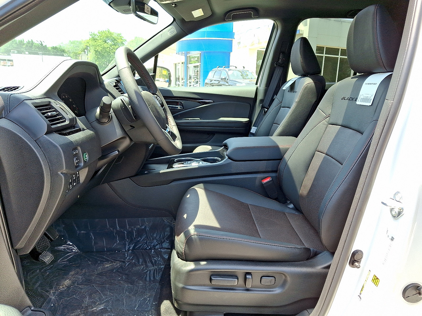 New 2026 Honda Ridgeline Black Edition image 10