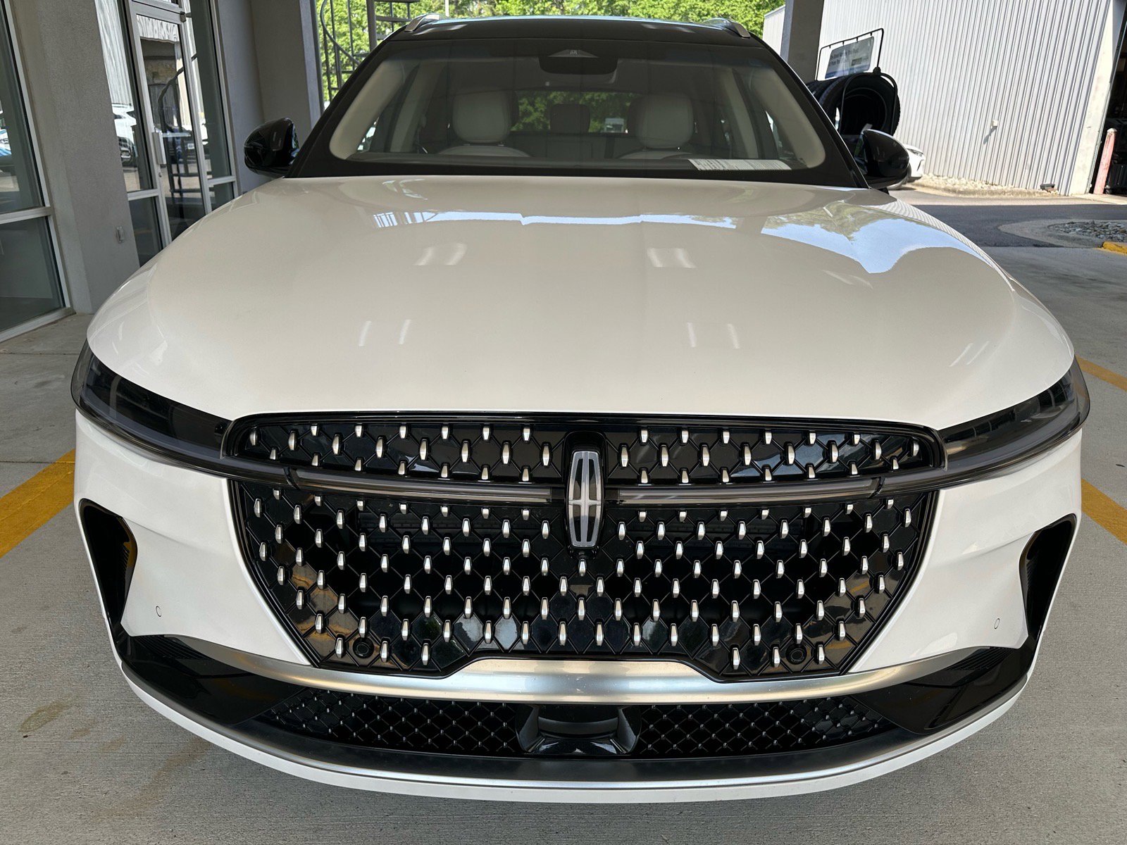 Used 2024 Lincoln Nautilus Reserve w/ Equipment Group 202A AWD/4WD image 9