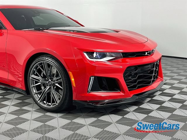 Used 2022 Chevrolet Camaro ZL1 RWD image 46