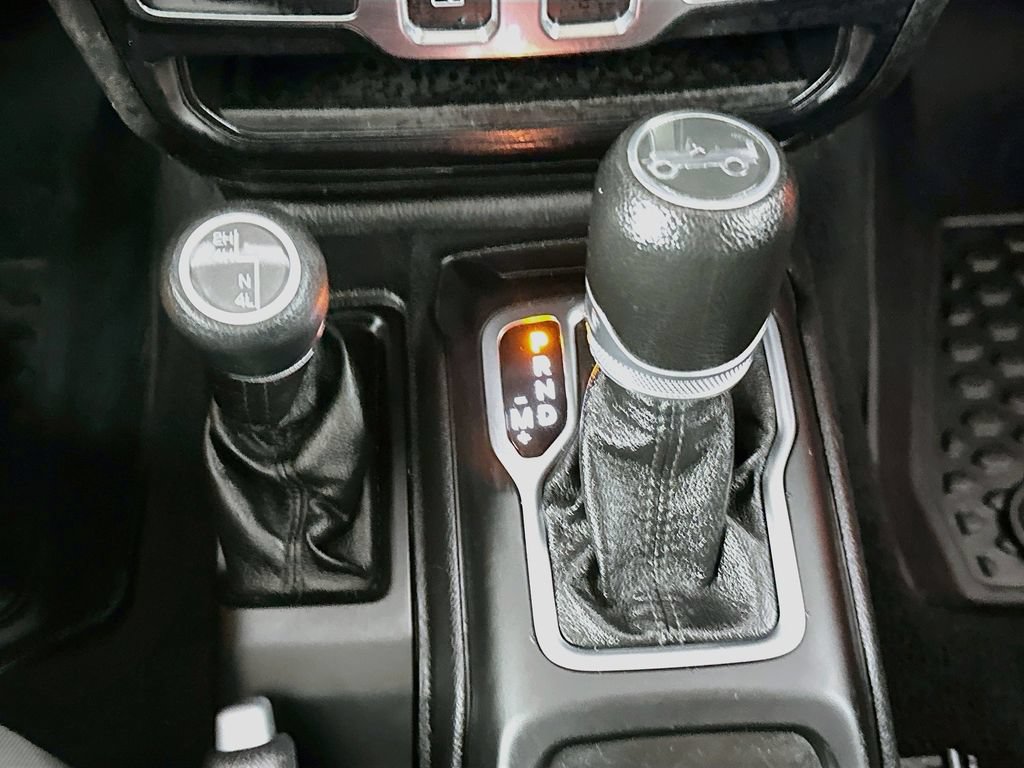 Used 2020 Jeep Wrangler Sport AWD/4WD image 16