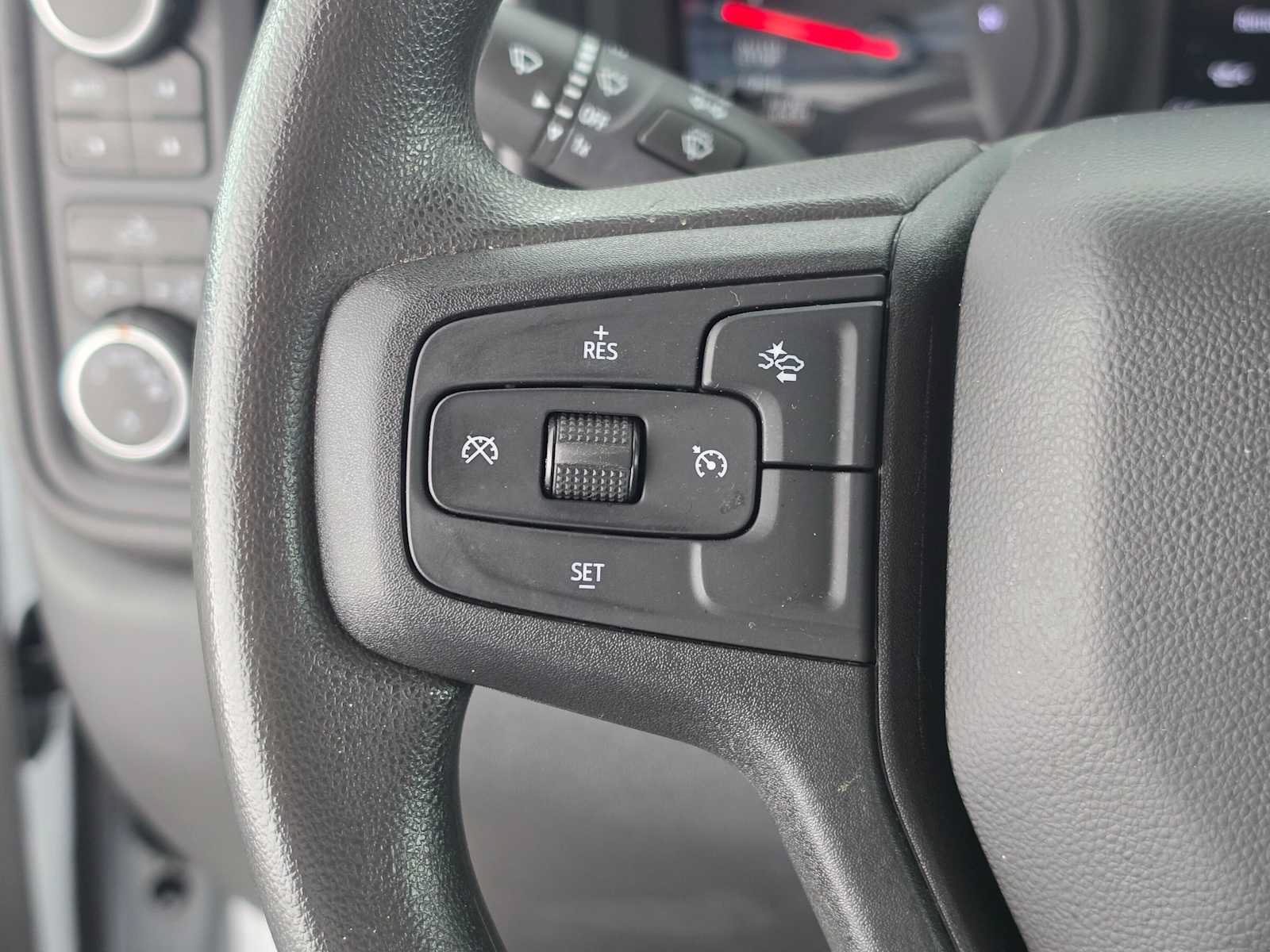 Used 2025 Chevrolet Silverado 1500 Custom Trail Boss AWD/4WD image 31