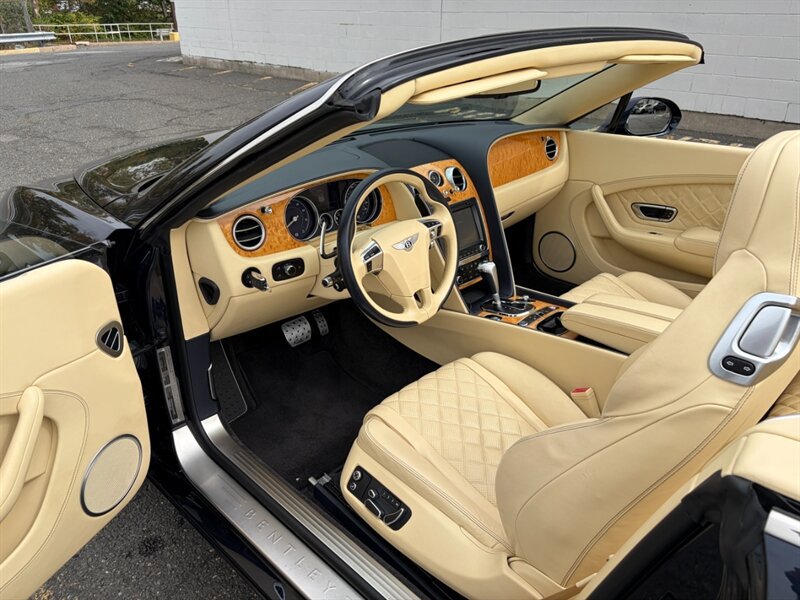 Used 2017 Bentley Continental GT image 2