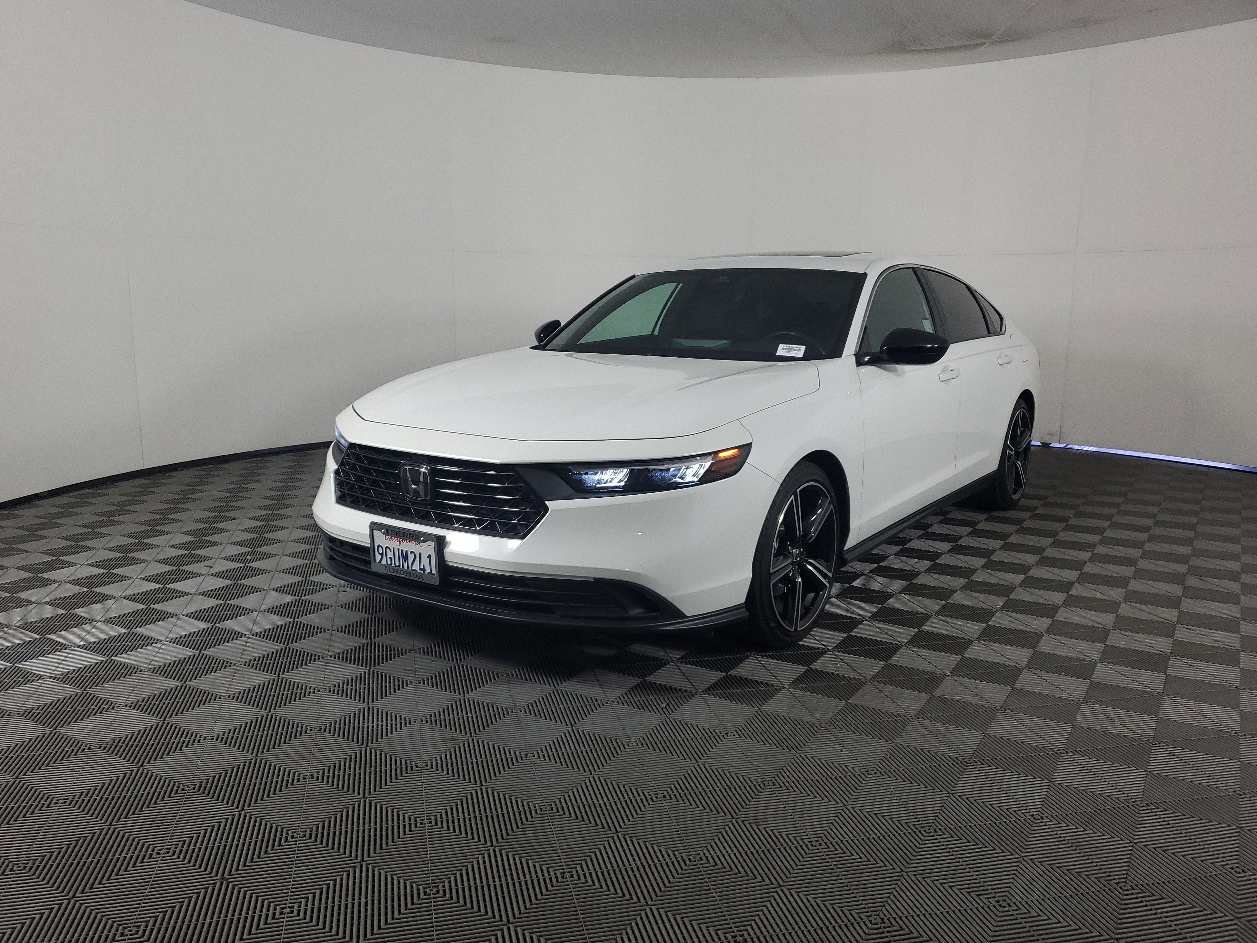 Certified 2023 Honda Accord Sport image 8