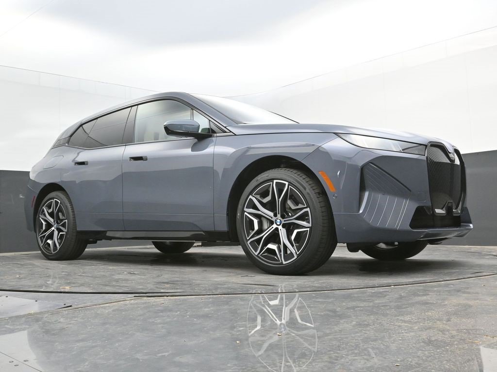 Certified 2026 BMW iX xDrive45 w/ Premium Package image 28