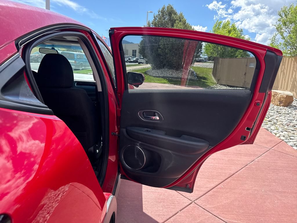Used 2017 Honda HR-V EX image 20