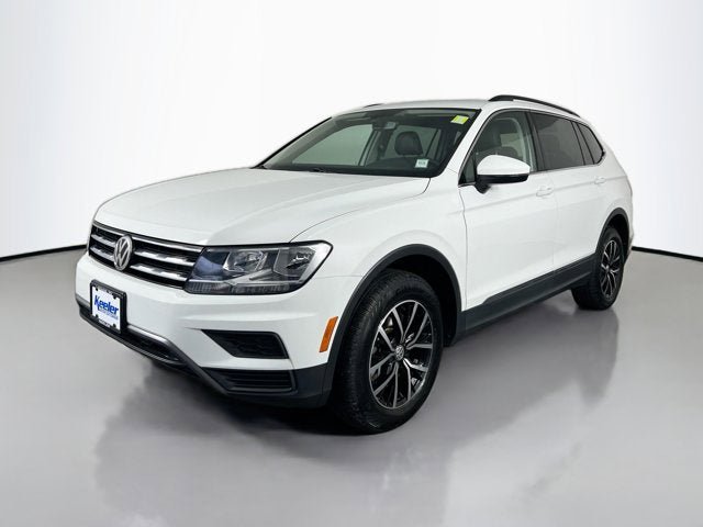 Used 2021 Volkswagen Tiguan SE image 2