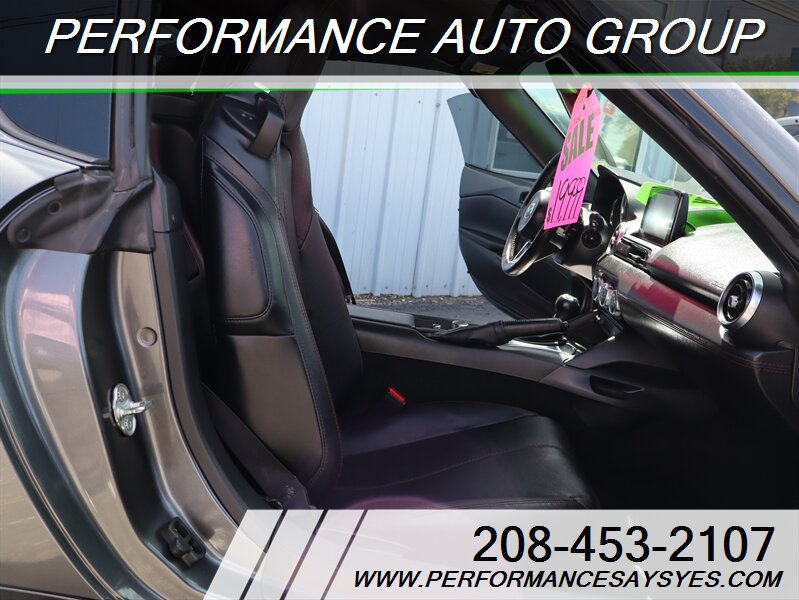 Used 2018 MAZDA MX-5 Miata RF Grand Touring RWD image 15