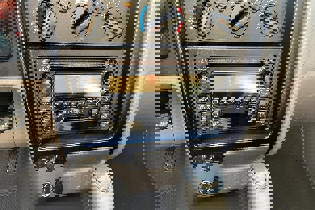 Used 2003 Toyota Tacoma 4x4 Xtracab V6 image 15