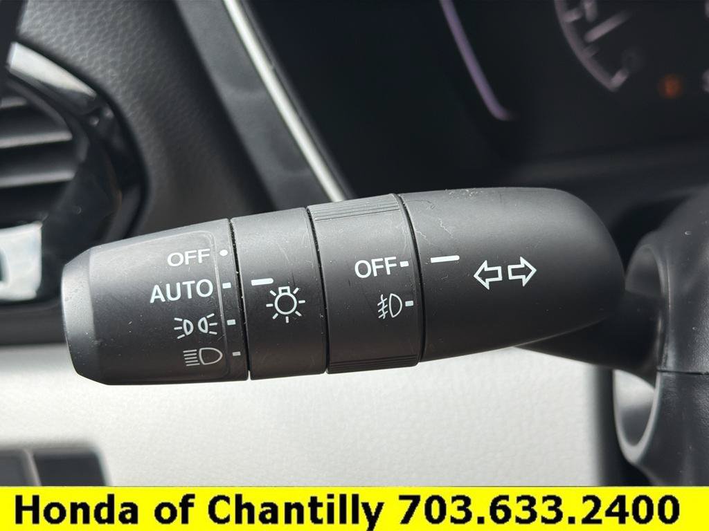 Certified 2025 Honda Pilot Touring image 10