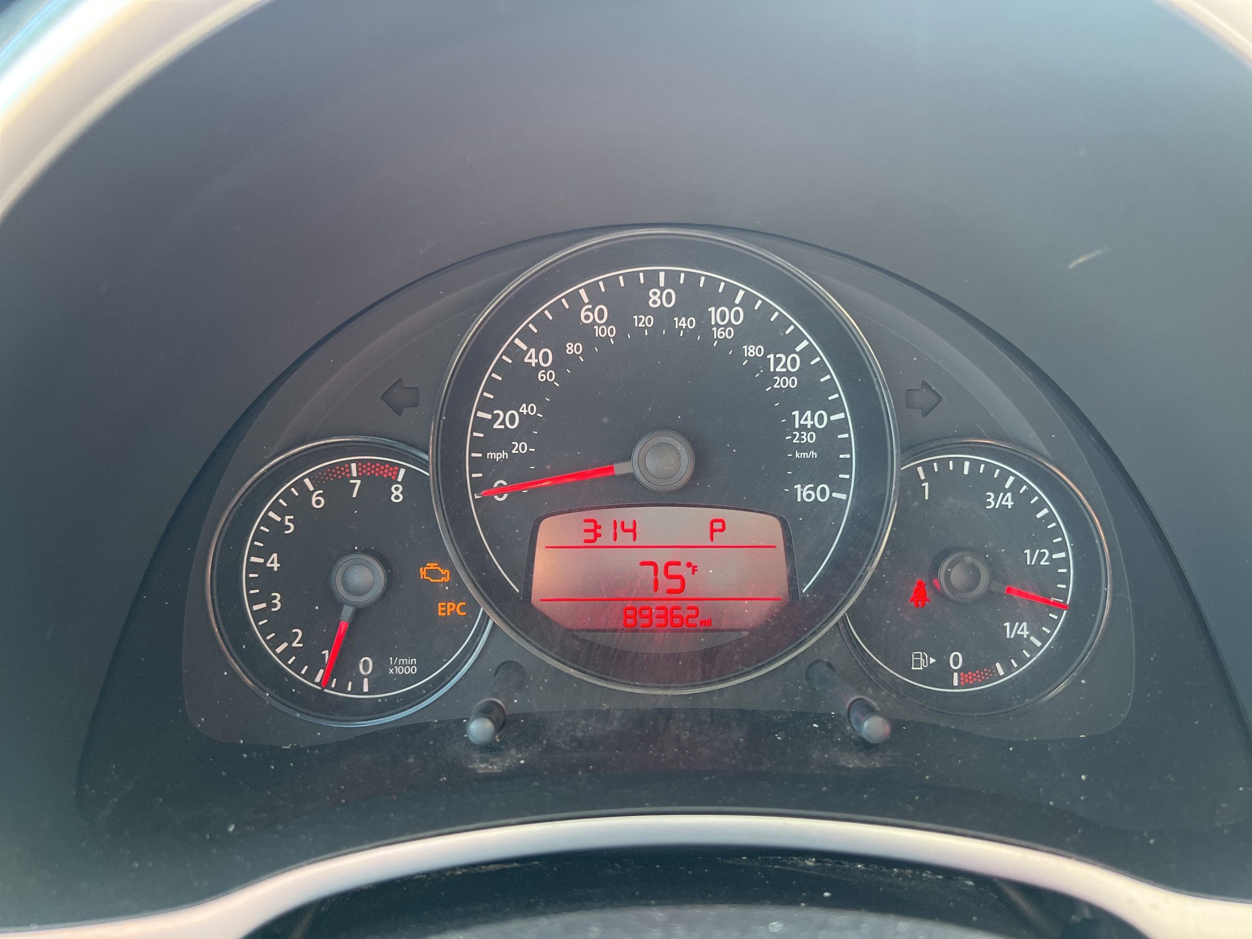 Used 2012 Volkswagen Beetle Turbo FWD image 11