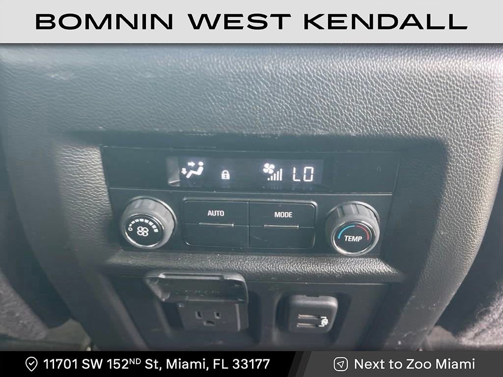 Used 2019 Chevrolet Traverse RS image 13