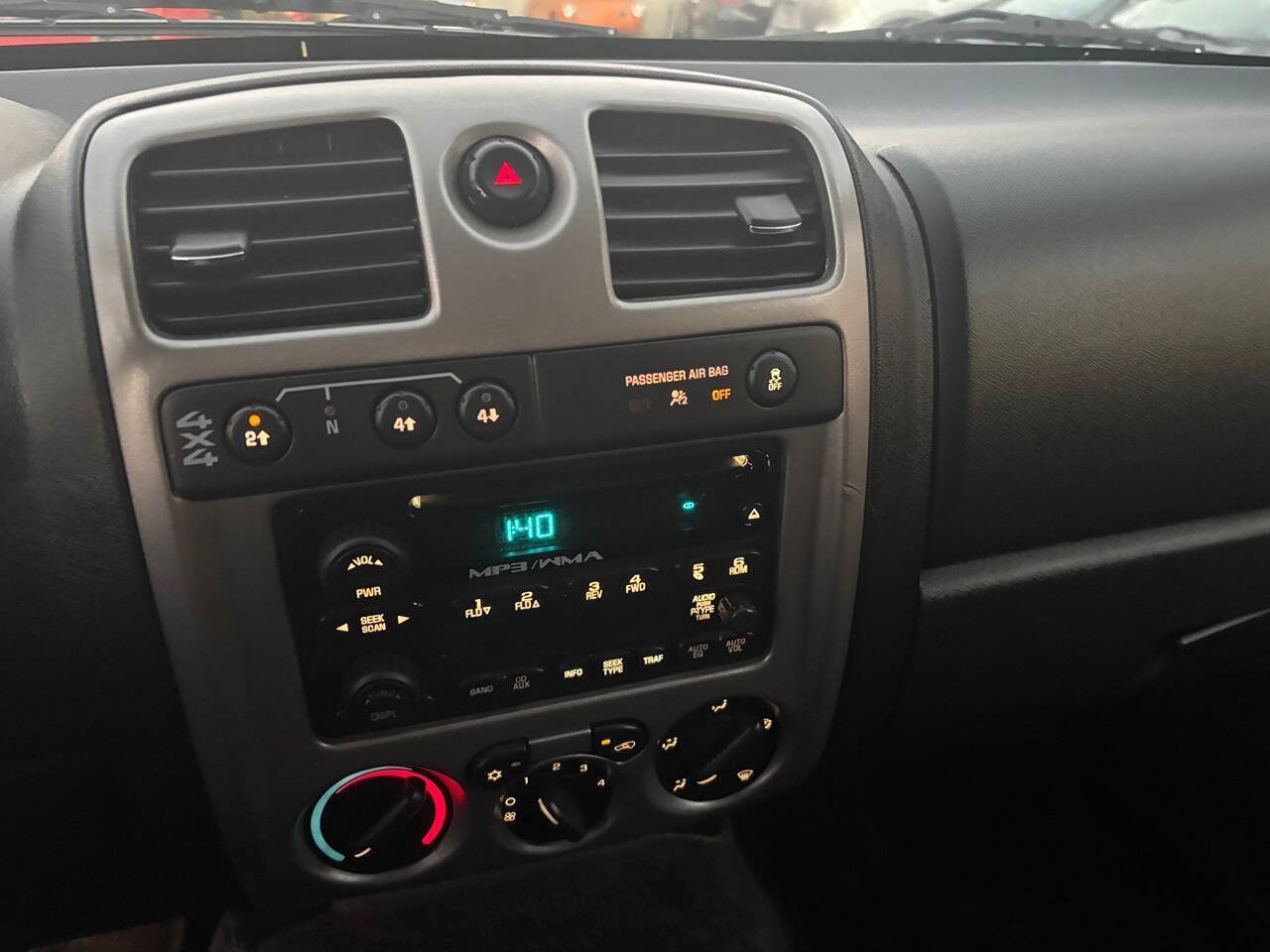 Used 2012 Chevrolet Colorado LT AWD/4WD image 24
