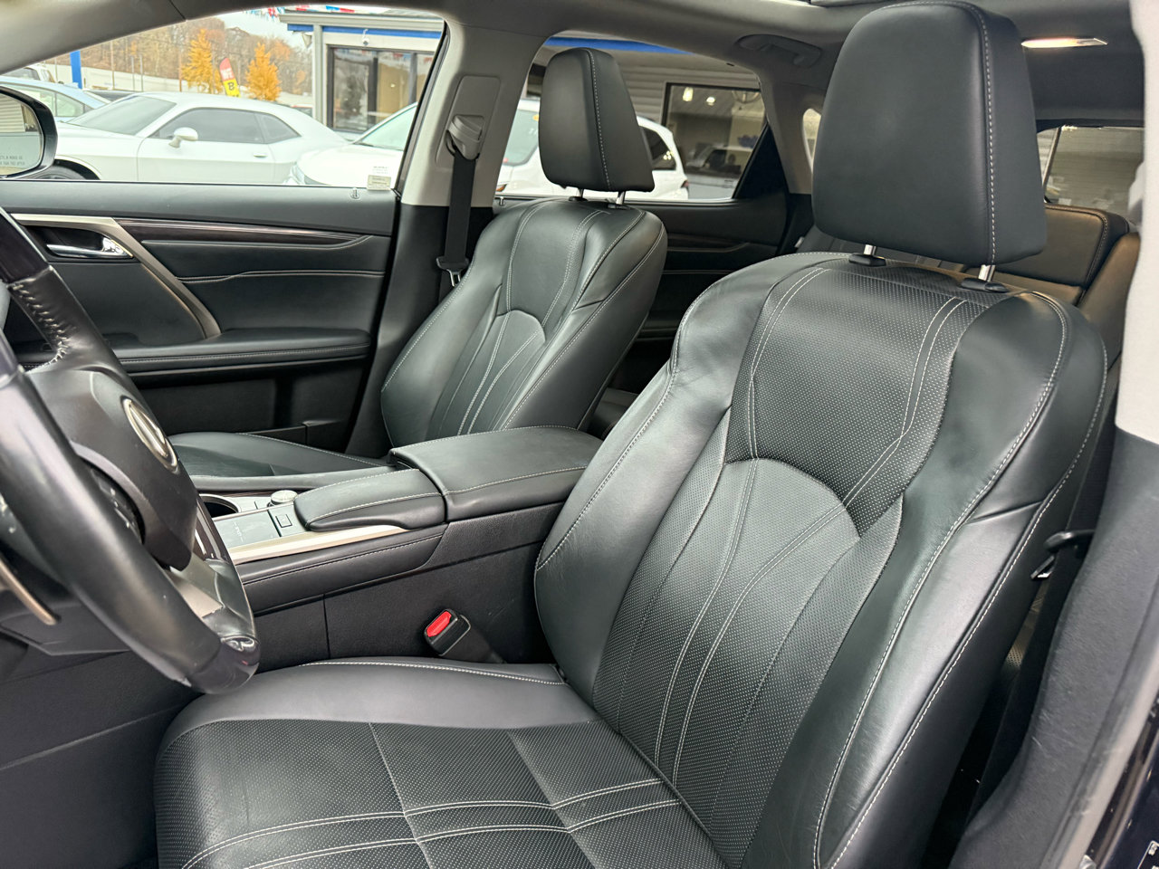 Used 2022 Lexus RX 450h AWD w/ Luxury Package image 9