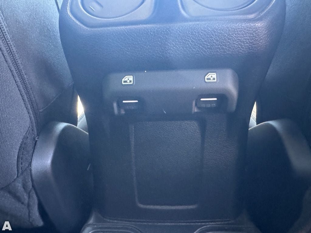 Used 2023 Jeep Wrangler Unlimited Sport AWD/4WD image 16