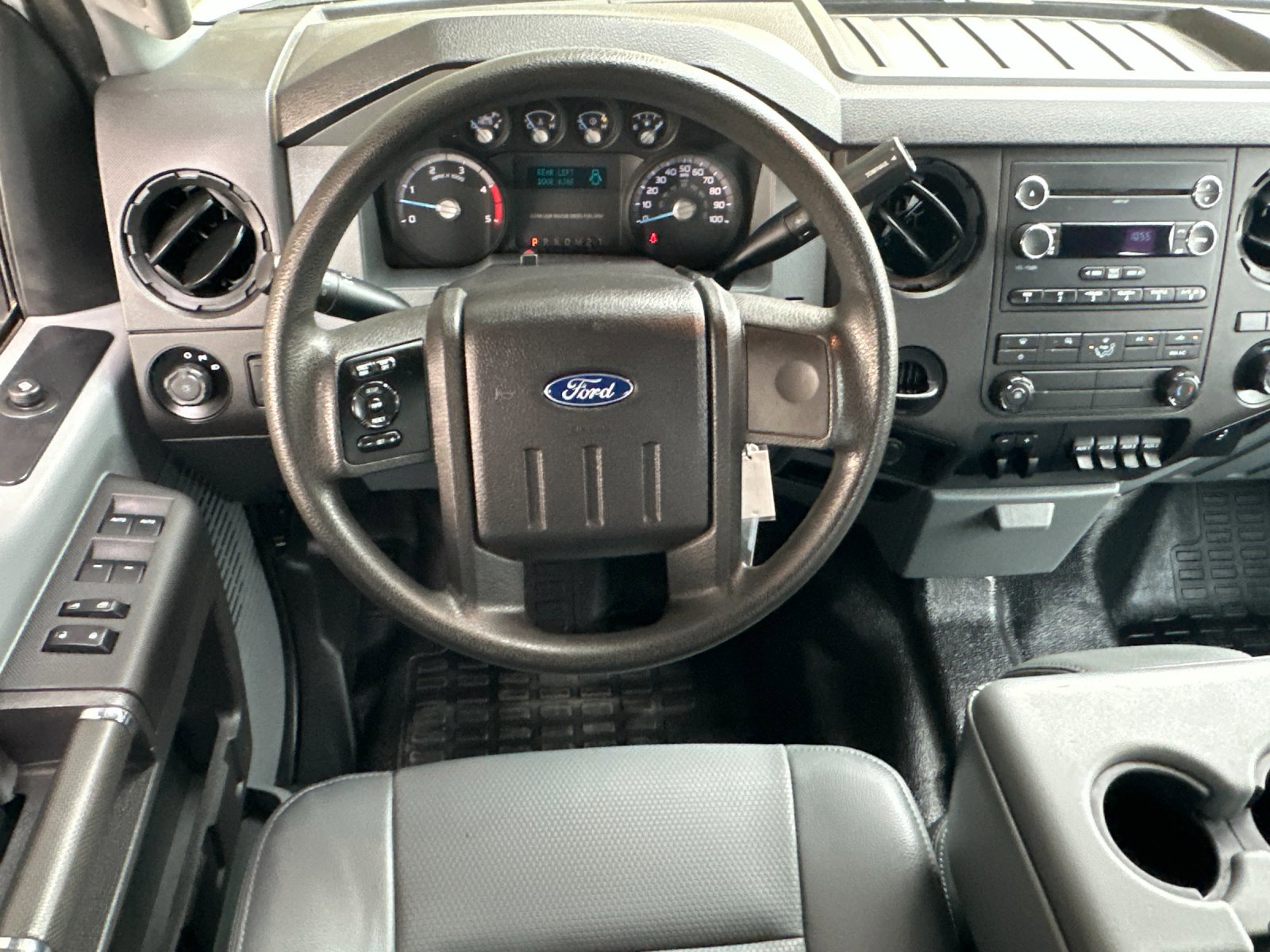 Used 2015 Ford F550 2WD Crew Cab Super Duty image 14