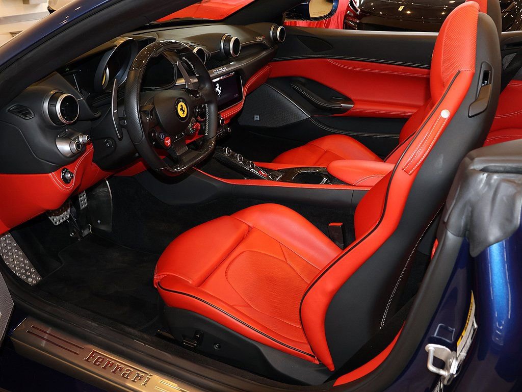 Certified 2022 Ferrari Portofino M image 4