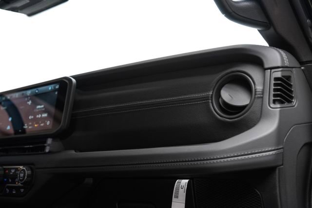 Used 2025 Jeep Gladiator Rubicon w/ Safety Group AWD/4WD image 68