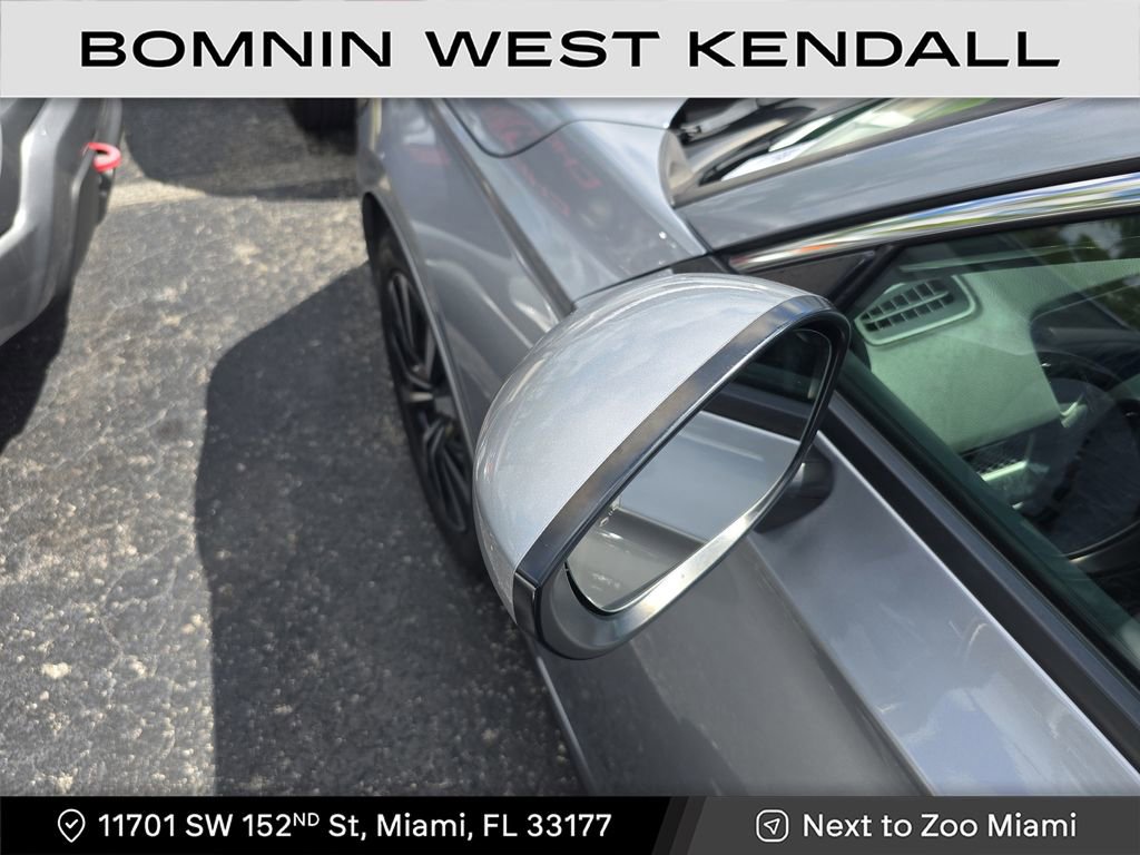 Used 2022 Honda Civic EX-L image 9