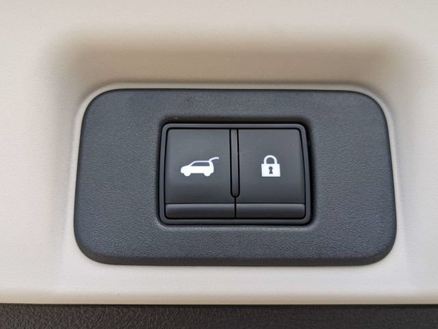 Used 2024 Nissan Ariya FWD image 15