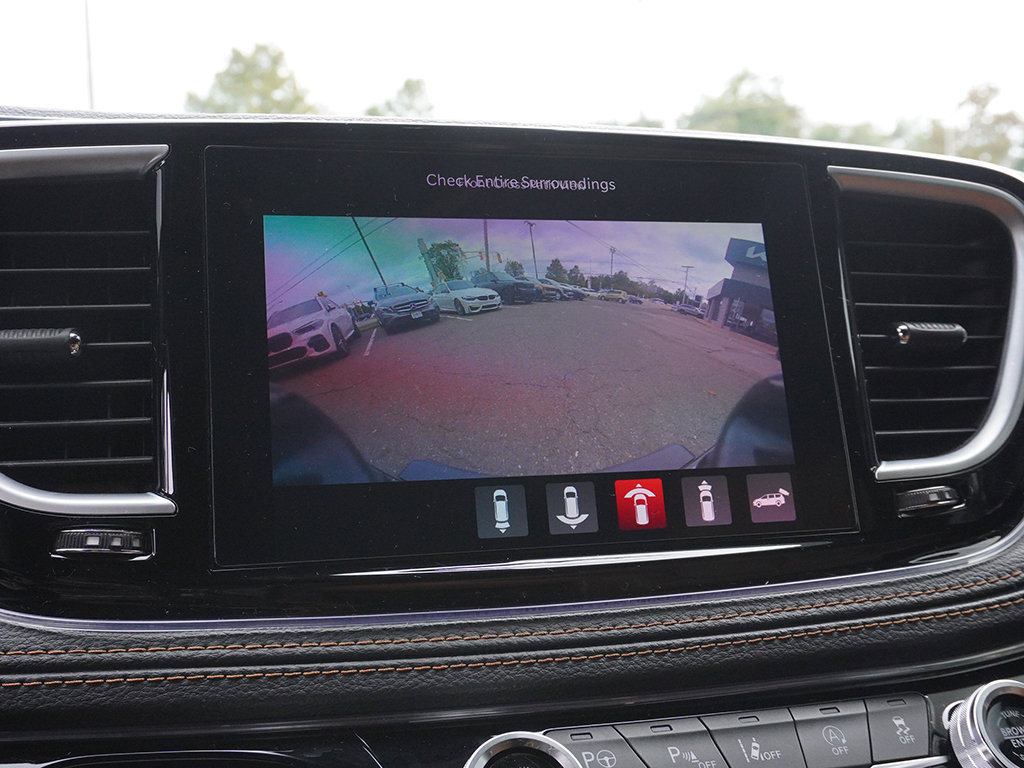 Used 2022 Chrysler Pacifica Pinnacle AWD/4WD image 62