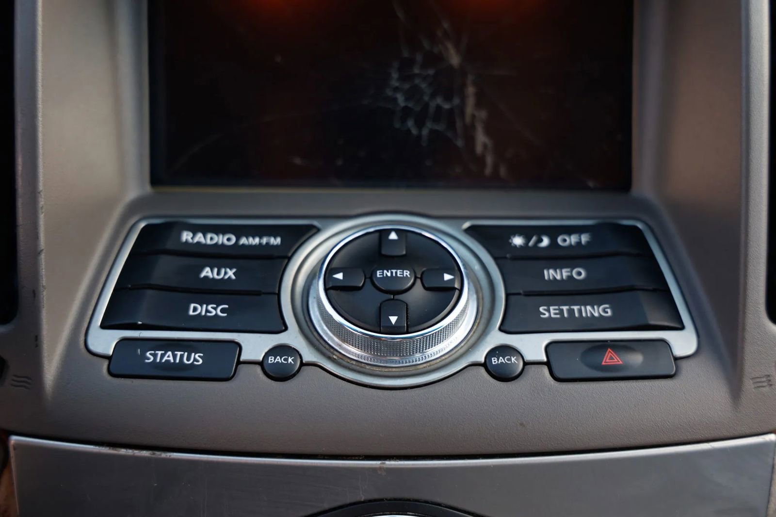 Used 2012 INFINITI G37 Journey w/ Premium Pkg image 31