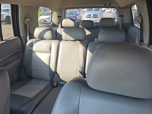 Used 2007 Chrysler Aspen Limited image 6