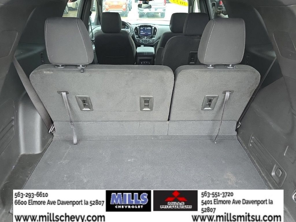 Used 2022 Chevrolet Traverse LT FWD image 19