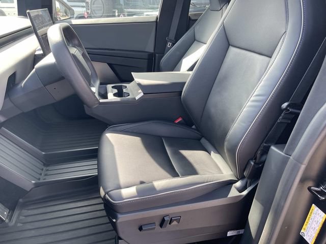 Used 2024 Tesla Cybertruck AWD Crew Cab image 25