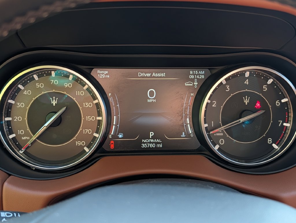 Used 2022 Maserati Levante Modena AWD/4WD image 16