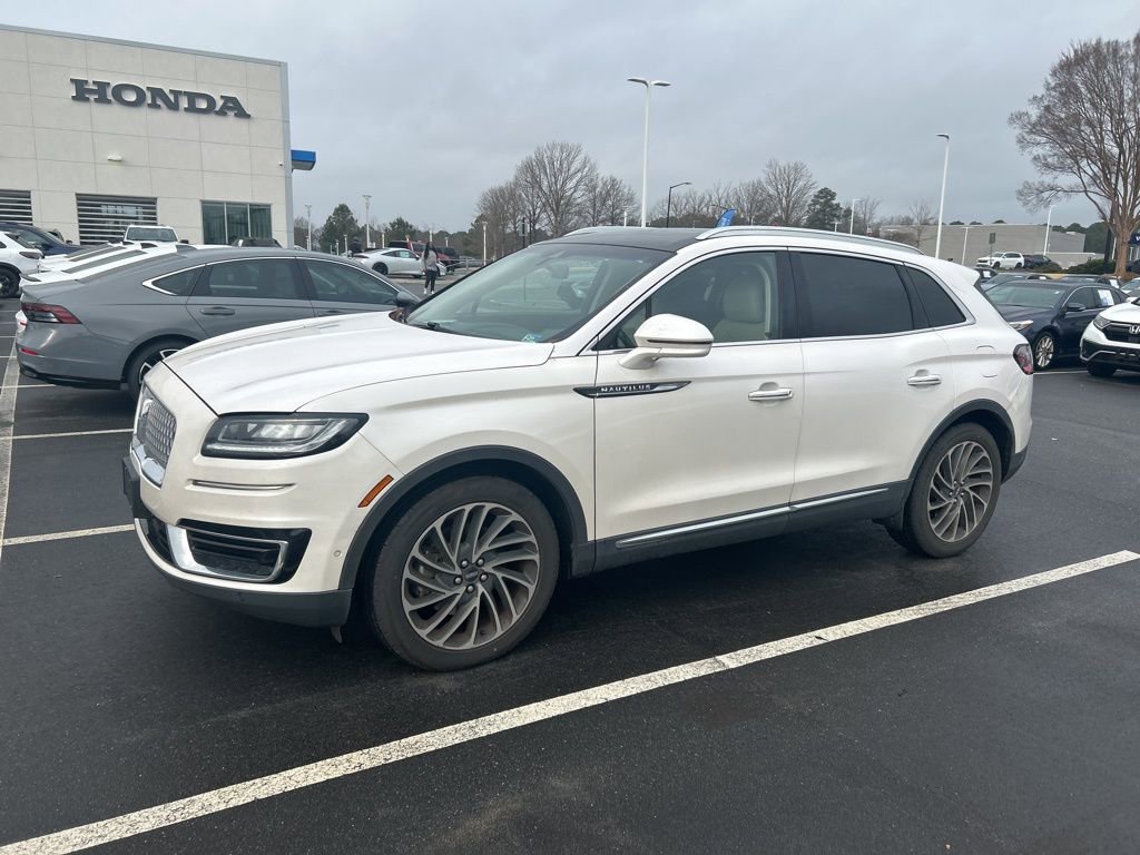 Used 2019 Lincoln Nautilus Reserve video 3