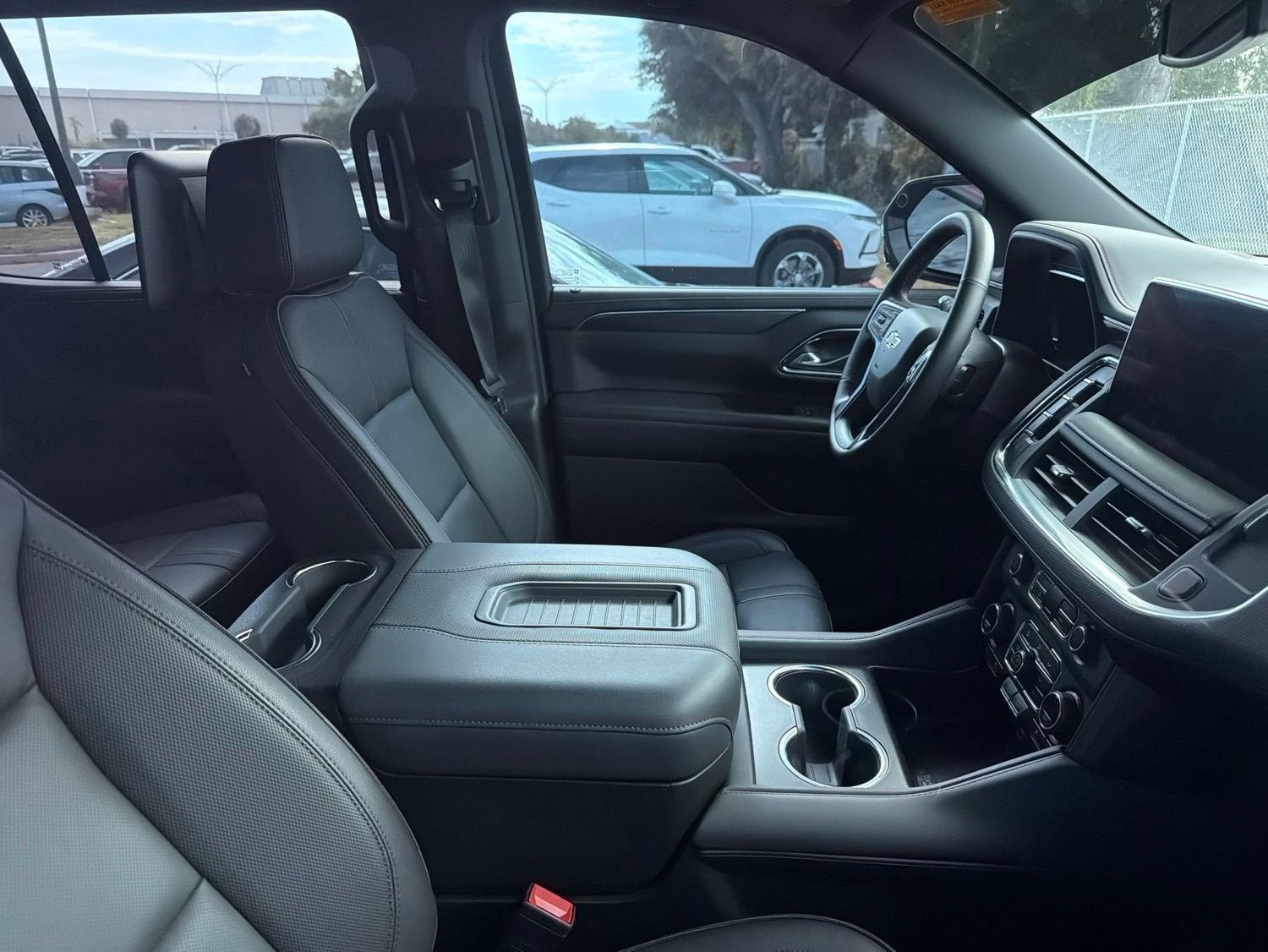 Used 2024 Chevrolet Tahoe RST w/ Luxury Package AWD/4WD image 13