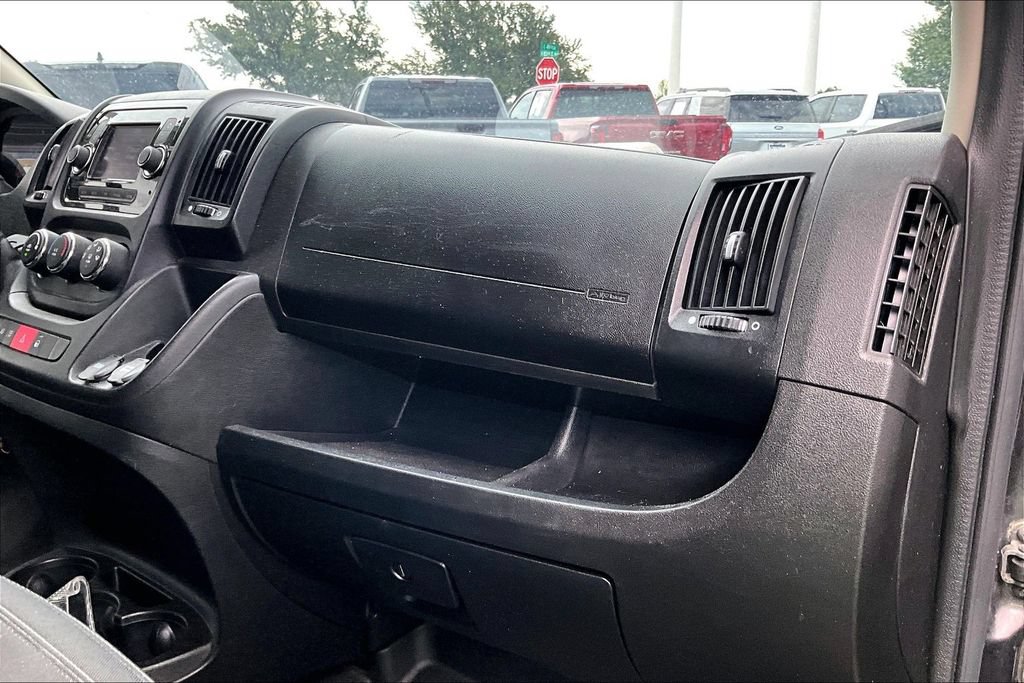 Used 2021 RAM ProMaster 2500 w/ Convenience Group FWD image 19