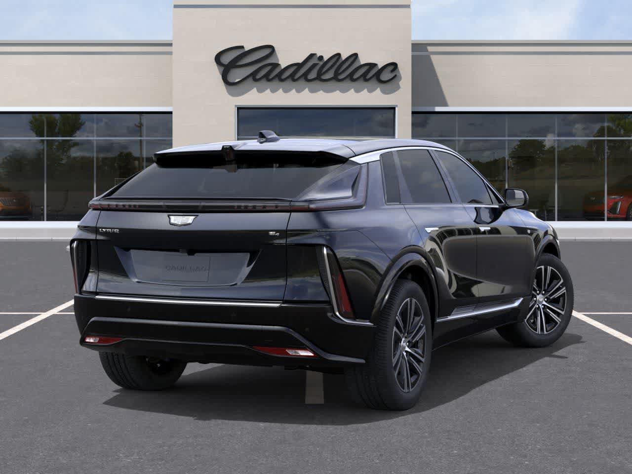 New 2027 Cadillac Lyriq Luxury w/ LPO, Floor Liner Package AWD/4WD image 4