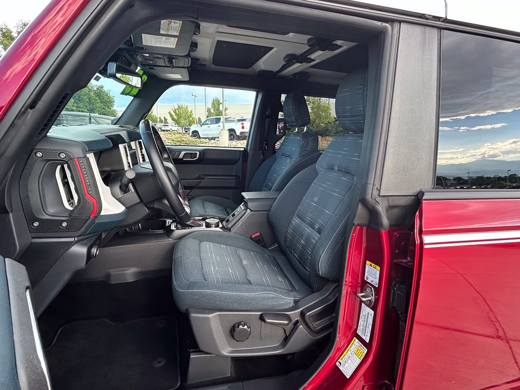 Used 2025 Ford Bronco Heritage Edition AWD/4WD image 14
