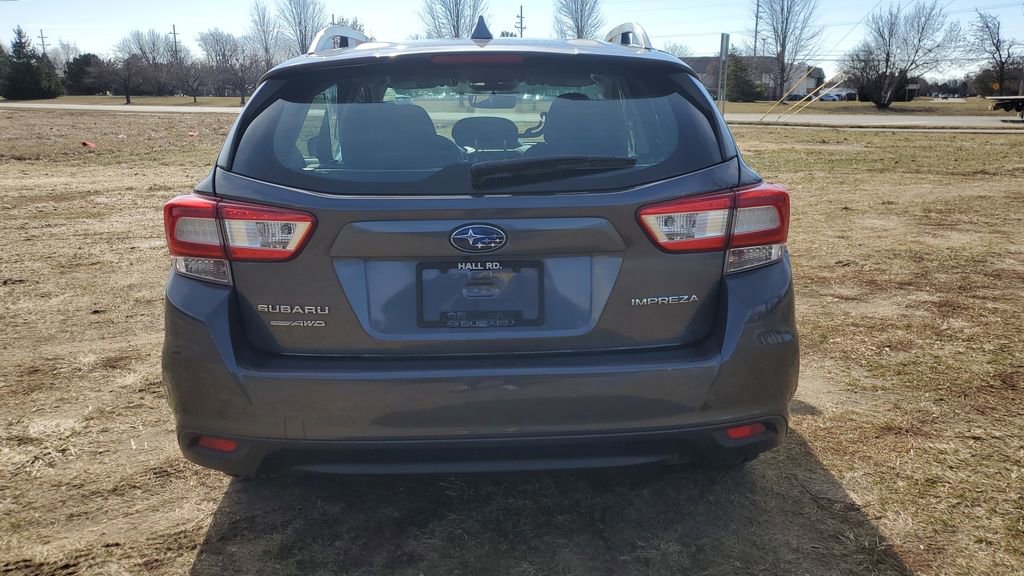 Used 2019 Subaru Impreza 2.0i Premium image 4