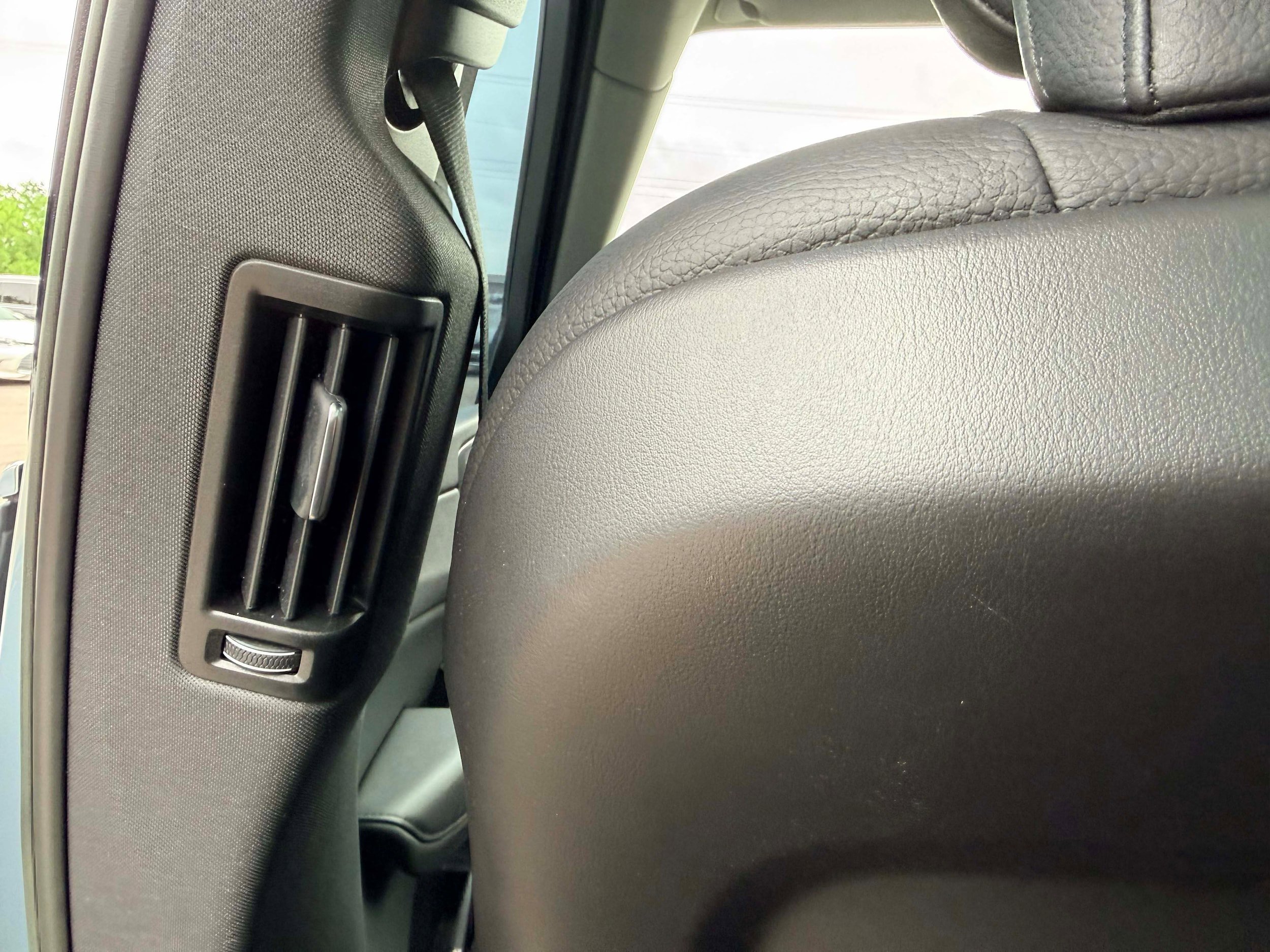 Certified 2023 Volvo XC60 B5 Plus FWD image 15