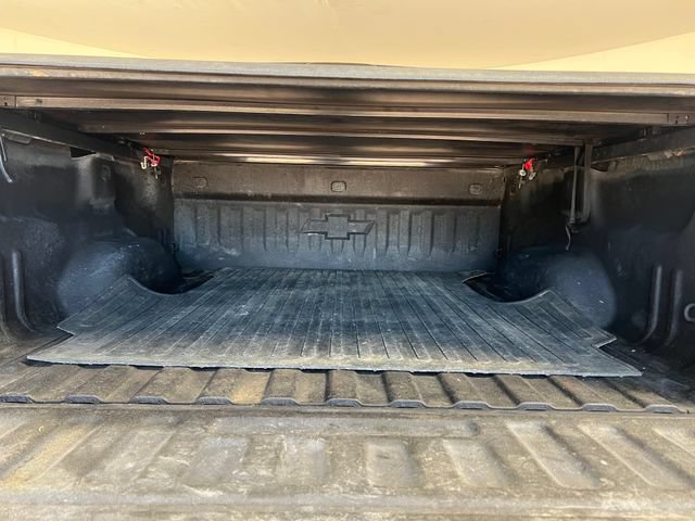 Used 2018 Chevrolet Silverado 1500 LTZ Z71 w/ LTZ Plus Package AWD/4WD image 22