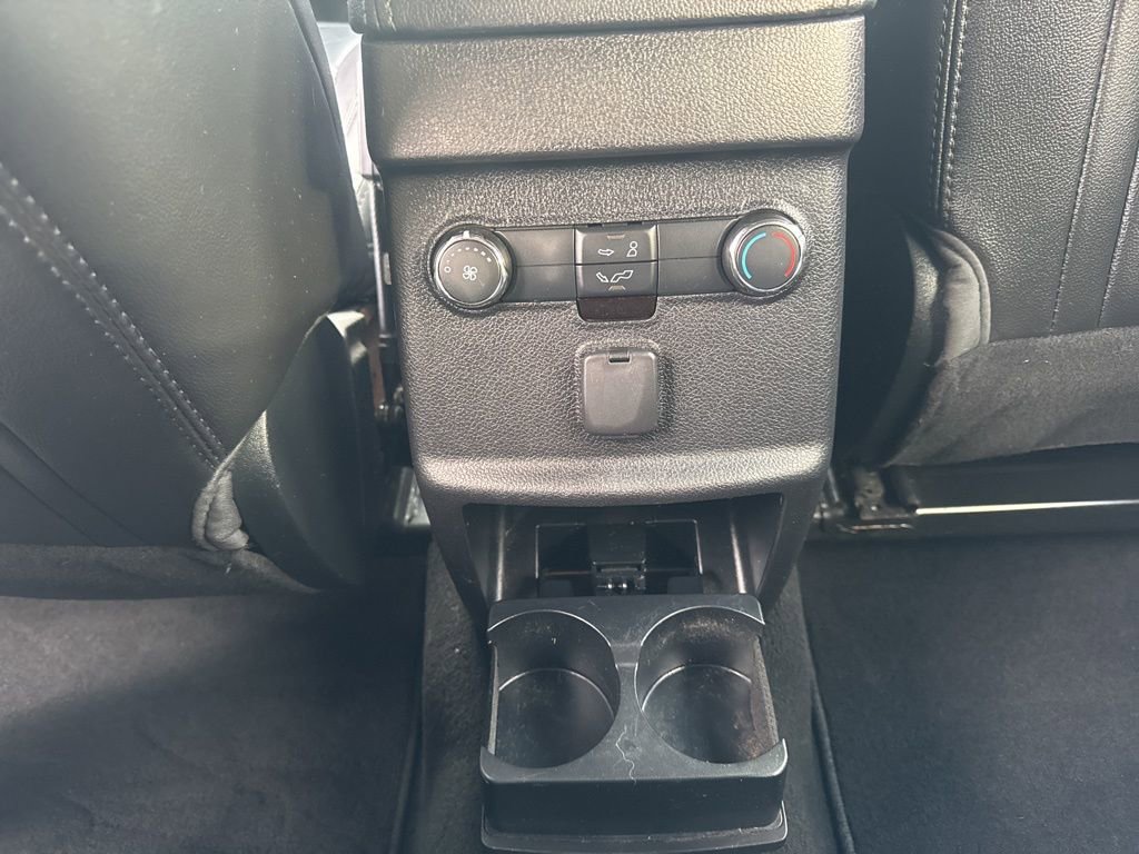 Used 2018 Ford Explorer XLT w/ Equipment Group 202A AWD/4WD image 35