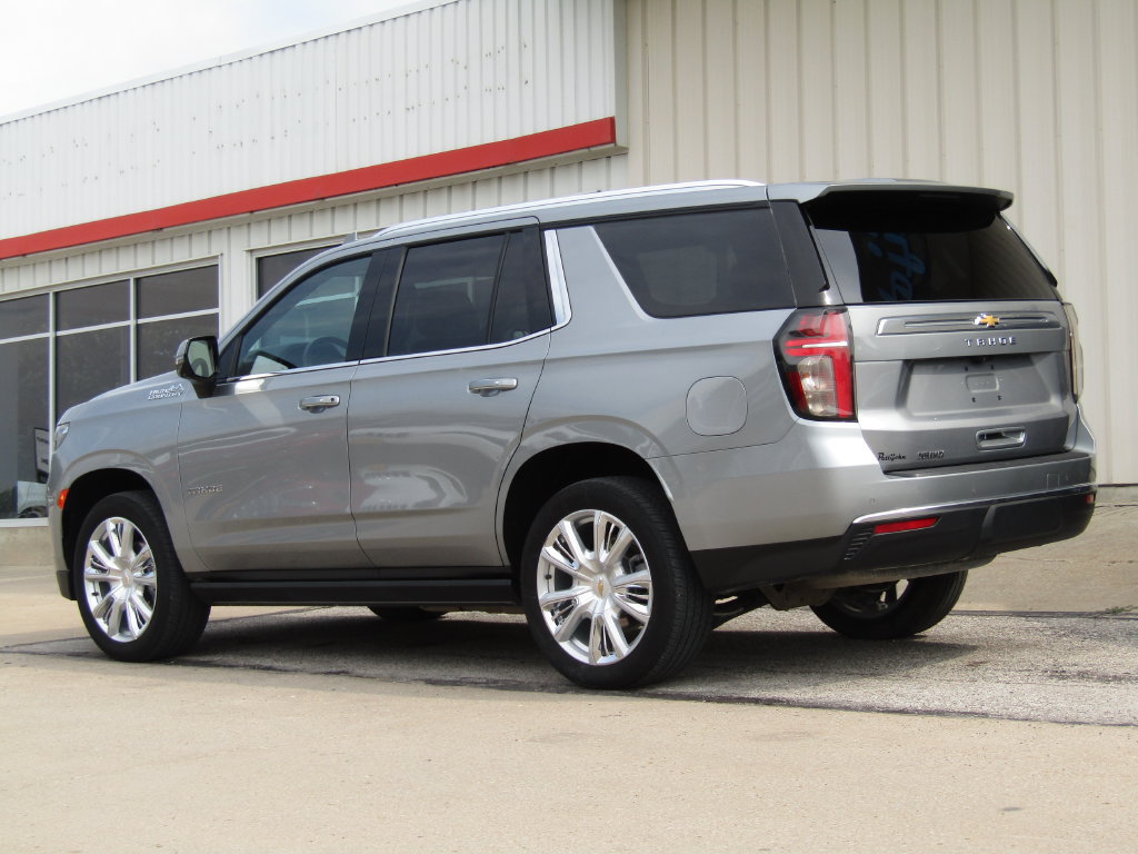 Used 2024 Chevrolet Tahoe High Country AWD/4WD image 10