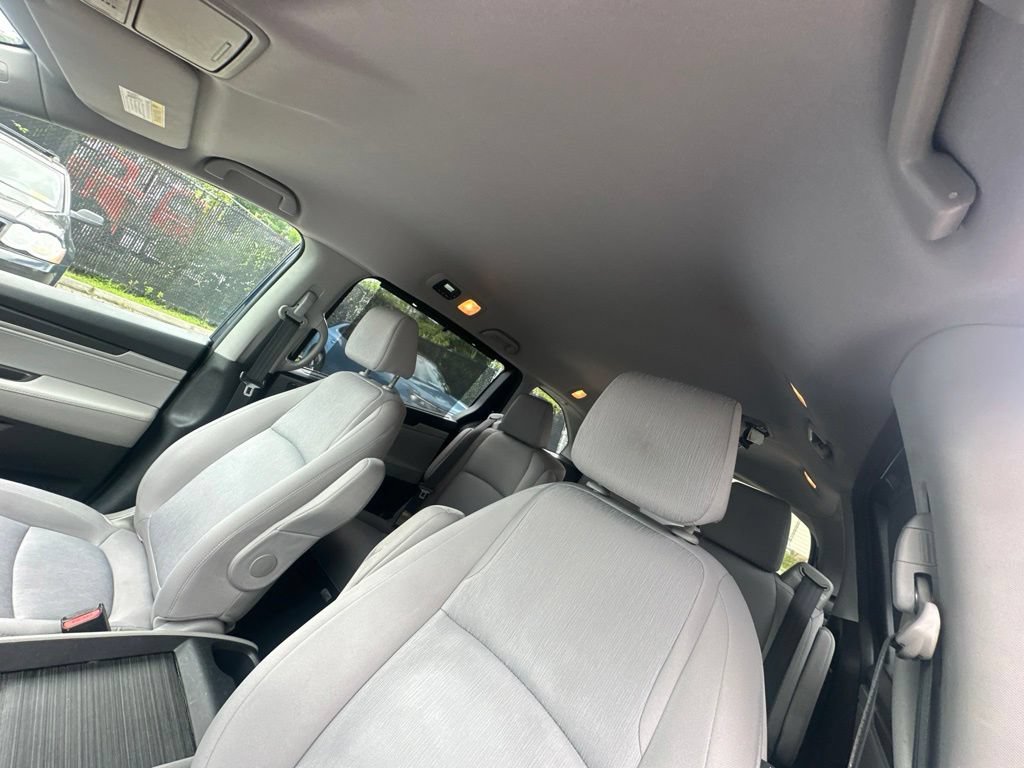 Used 2018 Honda Odyssey EX image 11