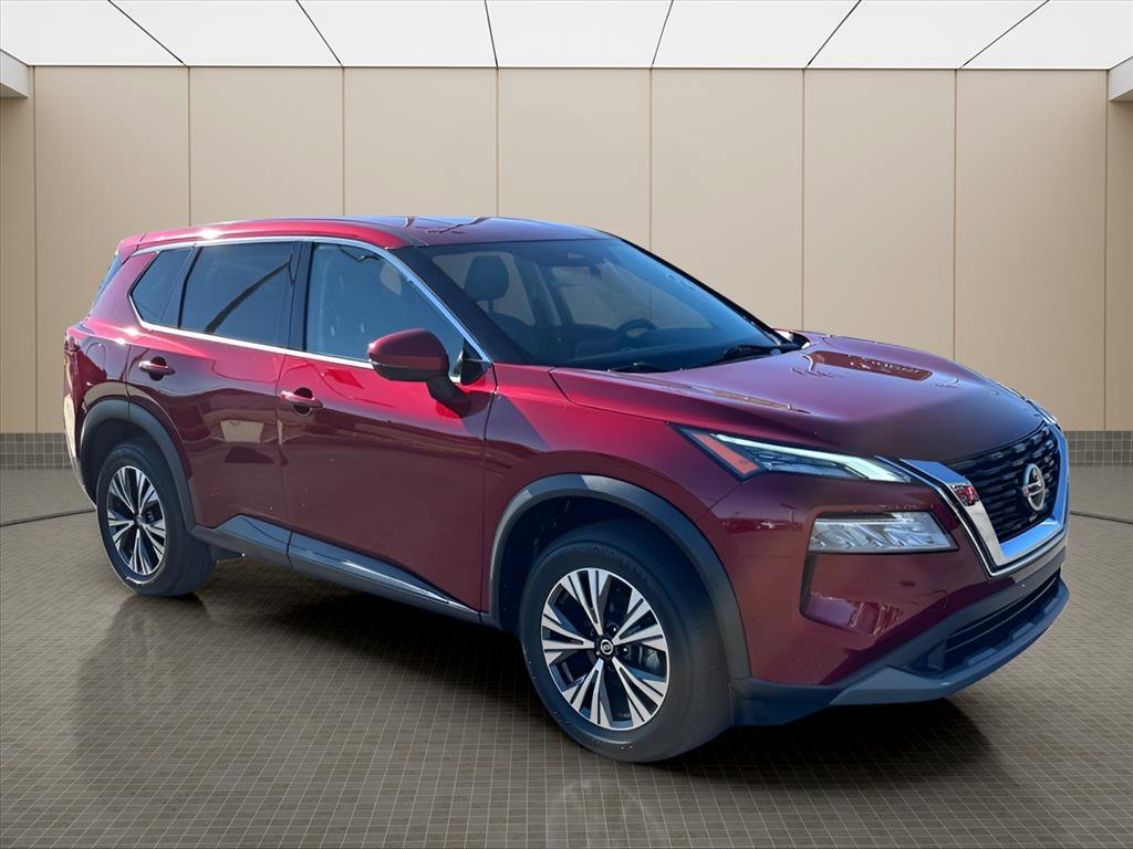 Used 2021 Nissan Rogue SV image 2