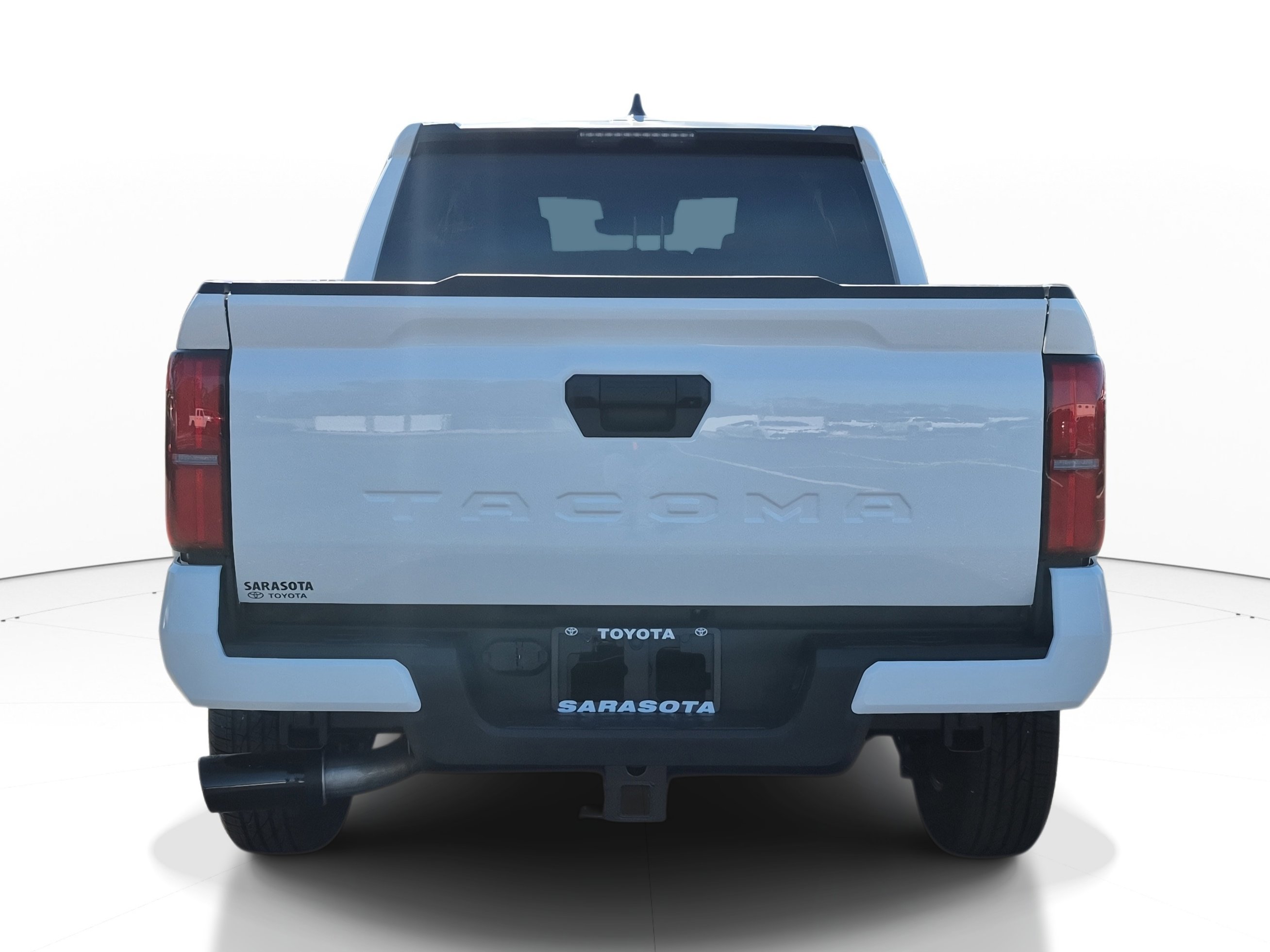 Used 2025 Toyota Tacoma SR5 image 5