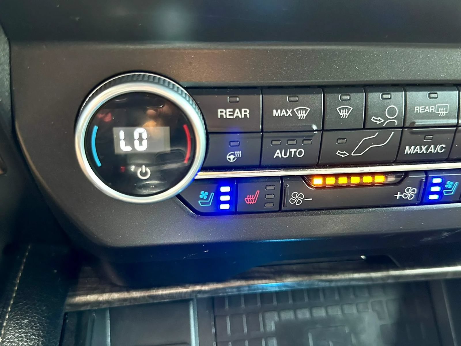 Used 2021 Ford Expedition Limited RWD image 34