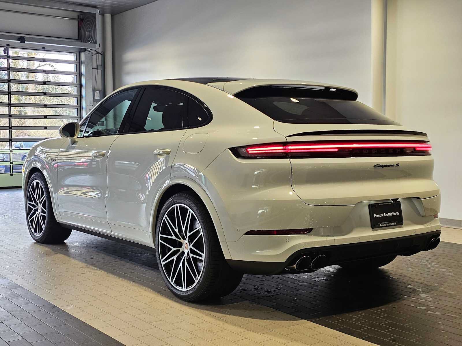 New 2025 Porsche Cayenne S AWD/4WD image 3