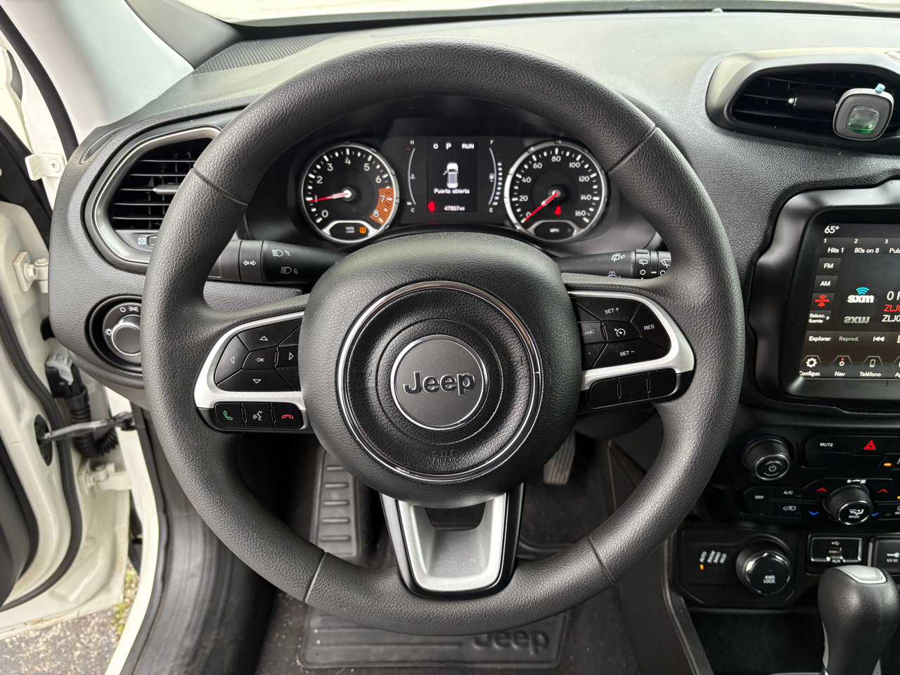 Used 2023 Jeep Renegade Latitude image 6