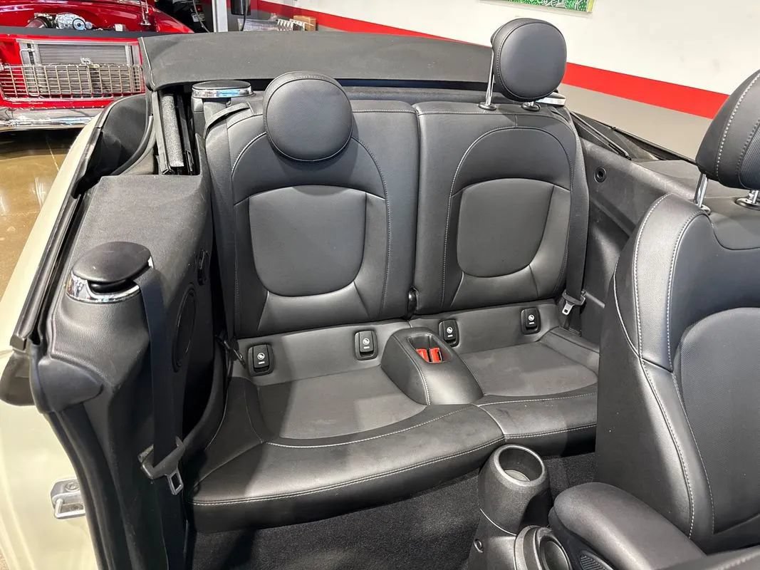 Used 2019 MINI Cooper S w/ Signature Upholstery Package FWD image 76
