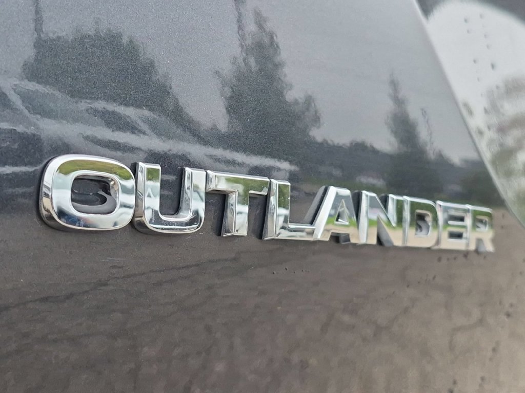 Used 2024 Mitsubishi Outlander SE FWD image 10