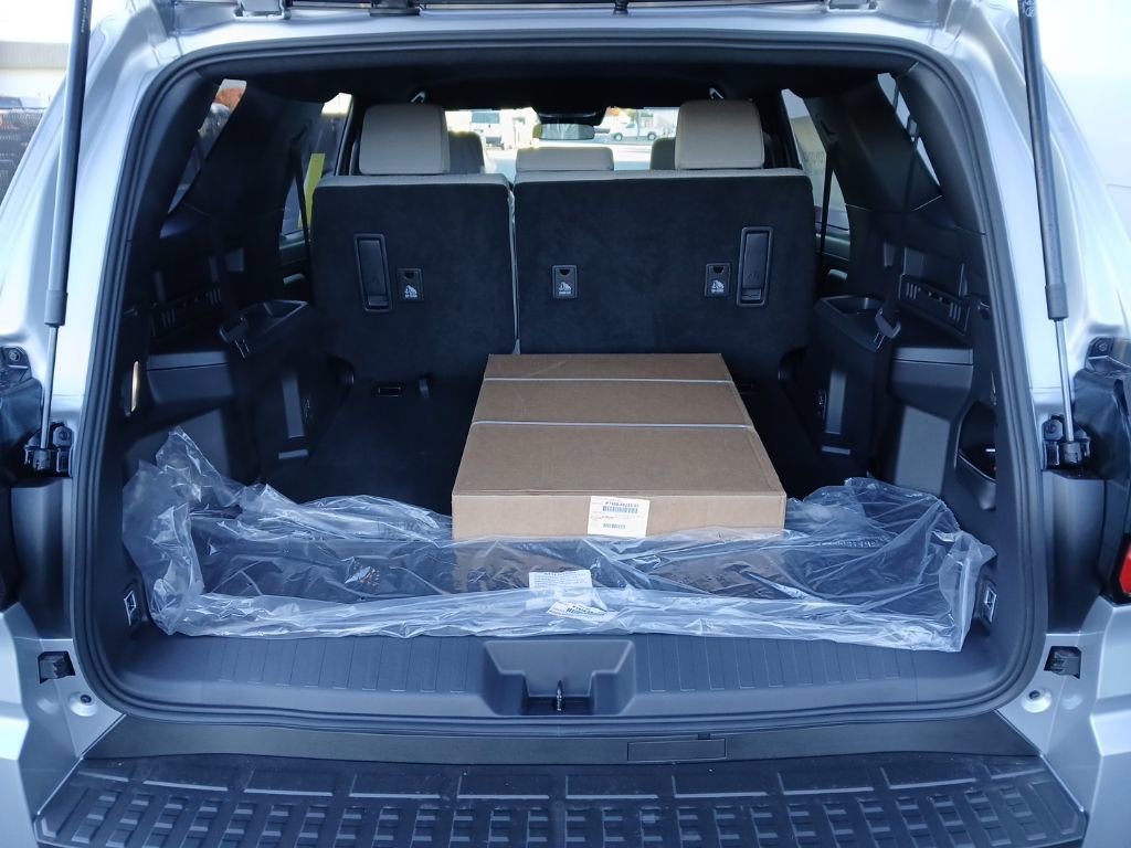 New 2025 Toyota 4Runner SR5 image 10