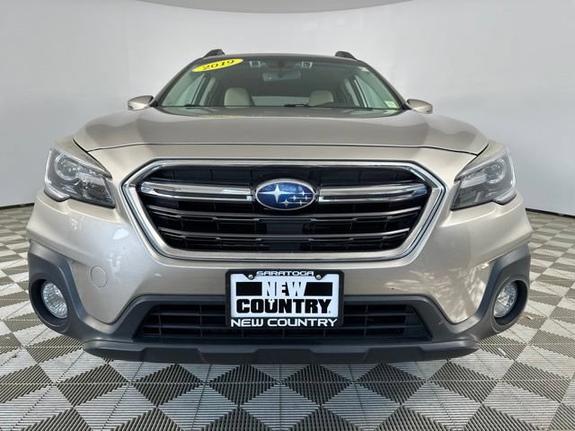 Used 2019 Subaru Outback 2.5i Limited AWD/4WD image 2