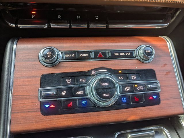 Used 2021 Lincoln Aviator Reserve w/ Equipment Group 201A image 16